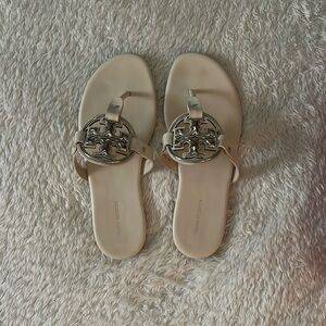 Tory Burch Soft
Worn once